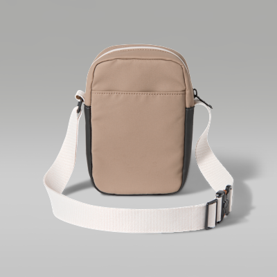 【喉電波】限定値下げ【タグ付き新品未使用】ジョーダン　バックパック NIKE公式】ジョーダン タクティカル フェスティバル バッグ (2.6L